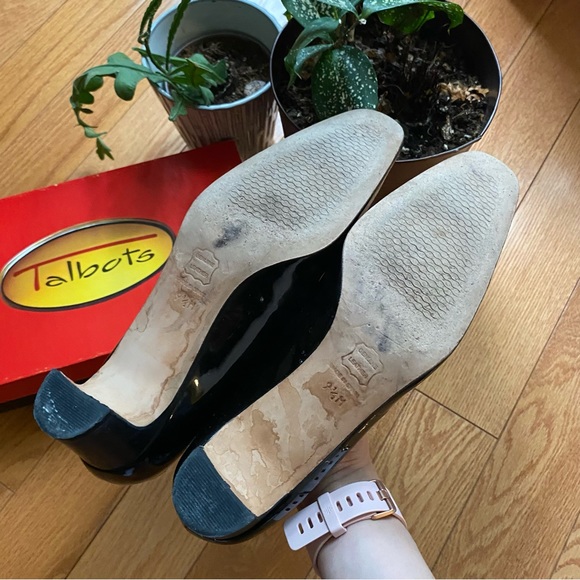 Talbots comfortable pumps in original box - Picture 6 of 8